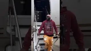 The moment #davido touch #ghana Akwaaba #ghananews #nigeria #shorts #viral