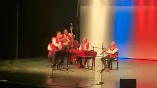 Radič Karol és zenekara (Klenóc) / Ľudová hudba Karola Radiča (Klenovec)