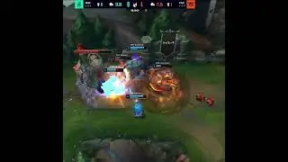 Wunder Somehow Survives a 1v4 Dive (2022) | League of Legends Esports Moments #shorts