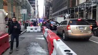 Идем в Apple Store на 5-й авеню в Нью-Йорке.