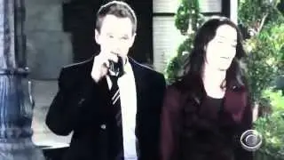 Barney and Robin- 8x07 KISS
