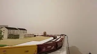 Hopper train with 78 cars / N scale 