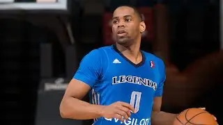 Tu Holloway Dominates With 32 Points, 11 Assists