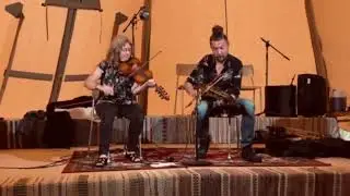 Daniel Pettersson & Maria Jonsson live at Sjungarefolk festival