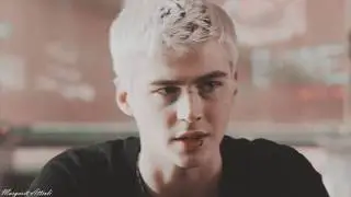13 Reasons Why • Era mia amica