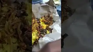 nasi kuning mumer hanya 10 ribu toping buanyak rasa enak