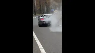 Carrera GT vs 918 Spyder