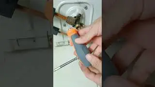 Dual purpose utility screwdriver #tools