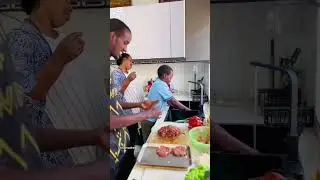 See how we make beef burgers at home with family