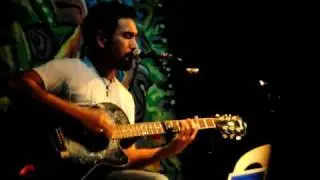 Franco - The Gathering (live, acoustic @ 70s Bistro)
