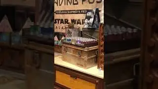 WHERE TO BUY A LIGHTSABER AT DISNEY (tiktok @jojocrichten)