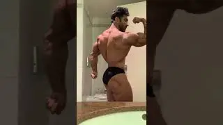 Vahid Badpey posing