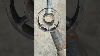 Removing Stuck Pipe Using Bearing | Smart Mechanical Trick | Workshop Hack 👍 #handmade #craft