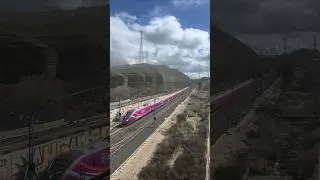 Tren Renfe Avril Avlo S106 procedente de Barcelona Sants / Spanish High-speed Train
