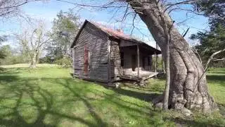 Clear GoPro Hero 5 footage of abandoned homes in rural Tennessee