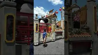Universal Studios Mega Movie Parade Kung Fu Panda Float #universalstudios #themepark