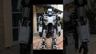motorcycle turns into robot #robot #automobile #transformation #transformers #autobots