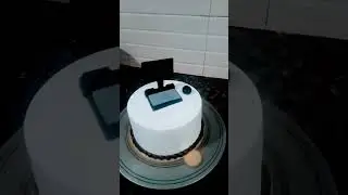 computer 💻💻🖥️ cake 🎂