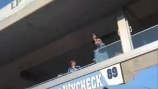 Titans Bud Adams Flips Bird - Bud Adams Flipping Bird Middle Finger