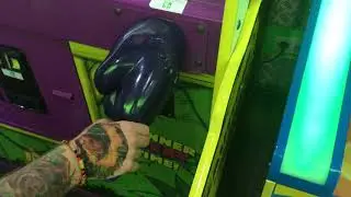 Pull My Finger!   Arcade Game and how to work