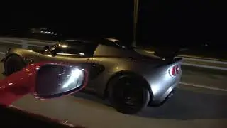 Ferrari 458 with straight pipes surprised by a little LOTUS ELISE!