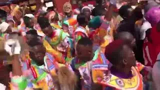 Ohy3waakomem masquerades on Fameye’s tune