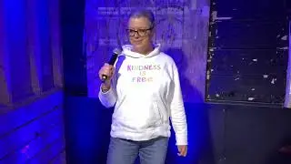 Cynthia F sings Major Tom (Coming Home) w/ Route 11 DJ at Shenandoah Valley Axe Throwing Co 11/15/25