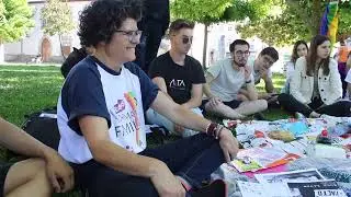 Piquenique debate sobre a hist&oacute;ria das marchas LGBT + em Portugal