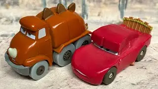 Обзор Mattel Disney&bull;Pixar &laquo;Тачки на дороге: Изменители цвета&raquo;: Малыш Квадратор, Квазавр и Кейв Маккуин