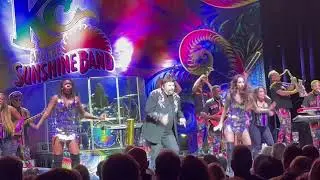 KC and The Sunshine Band, &ldquo;Boogie Shoes&rdquo;. Murat Theatre. Indianapolis, IN. 1/23/2026. 