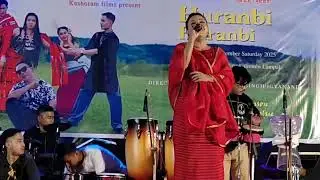 Yadradi phani paojelakpani...#Yaiphabi with Venus band.at Keishamthong.