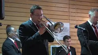 Joe Wulf and the Gentlemen of Swing play 