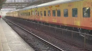 12951 BCT Rajdhani express at Dadar Western