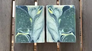 Naturally Colouring Soap With Indigo Powder In Two Incredible Hues