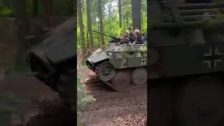 Militracks Overloon 2025 - Crash Tree vs. Tank - Unfall Baum vs. Panzer