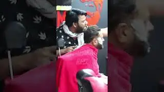MUJHE NAZAR ARAHA HAI