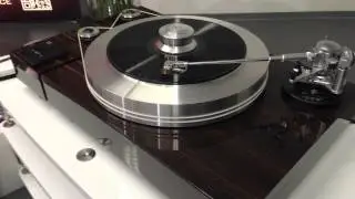 EAT FORTE TURNTABLE