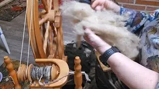 Lumella ja langalla. With snow and thread.