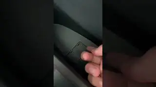 Аварийное открывание задней двери модели Y