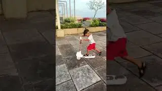 R for rabbit kids scooter