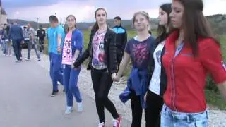 Kolo kod Hrama Svetog Djordja na Gukama