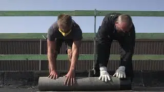 Formation de l'étanchéité d'une toiture plate sur chantier  - Derbigum