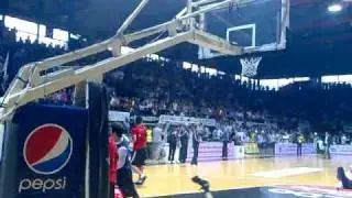 Juvecaserta - AJ Milano, semifinale scudetto gara 5 - Accoglienza dei 7000 del Palamaggiò