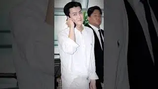 gayanya kayak CEO, tapi emang mirip sihh😭 #sehun #exo #kpop