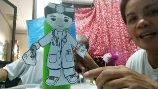 Nanay na May Special Child Gagawa Ng Paper doll Ng Health Worker at Flag Ng Australia at Pilipinas