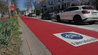 Seeing Red - Parkallee