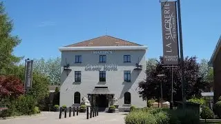A Grand H&ocirc;tel in Waterloo