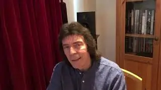 Steve Hackett Discusses Fly On A Windshield