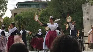 Danse des tambourins...