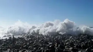 Huge Waves Hit Morro Bay Jetty (Dec 12 2015)